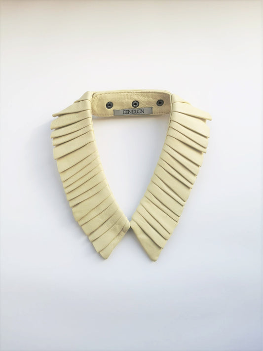 Pleated leather collar in Lemonade color