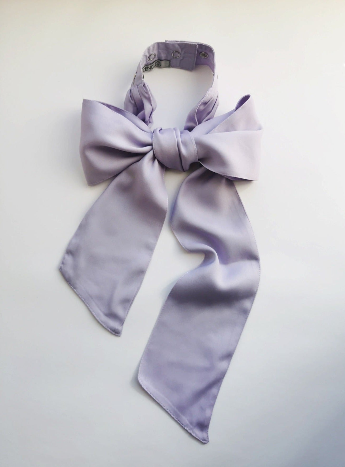 Textile bow lilac